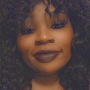 Meet your Posher, Arielle